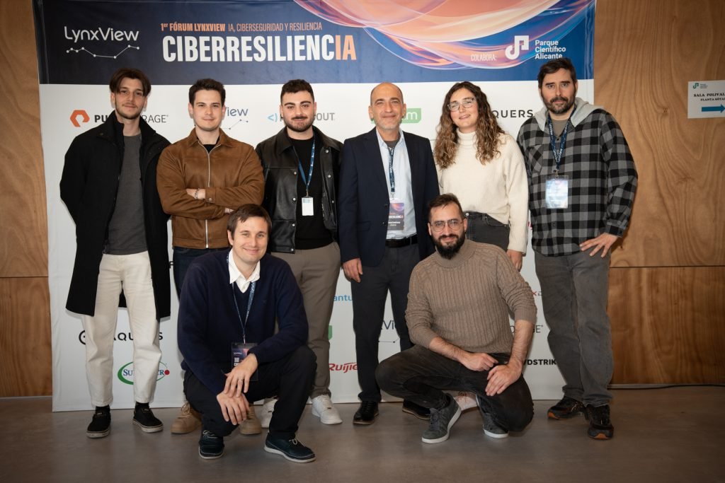 Equipo de LYNX VIEW S.L.