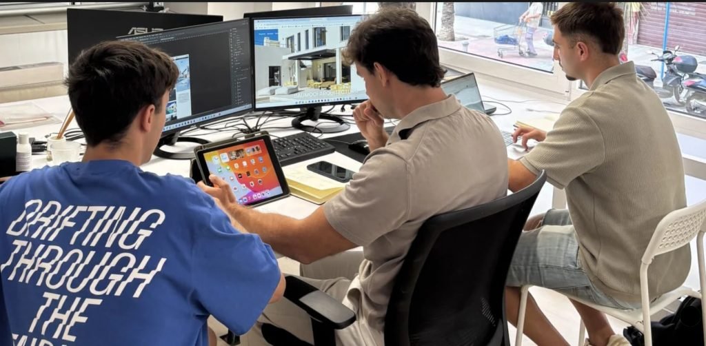 Consultoría estratégica de crecimiento empresarial, comunicación y tecnología